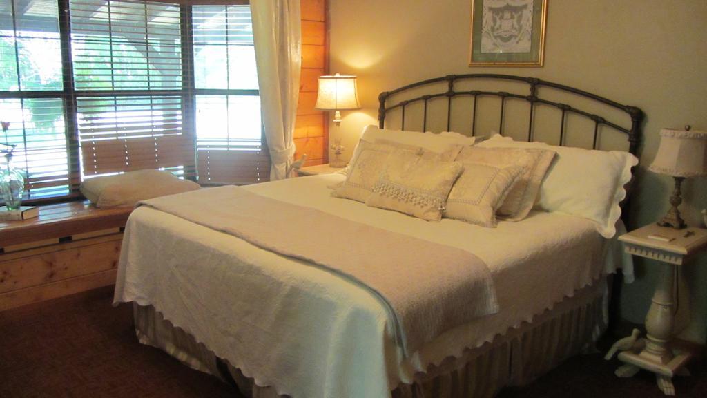 Red Caboose Farm Bed & Breakfast Magnolia Chambre photo